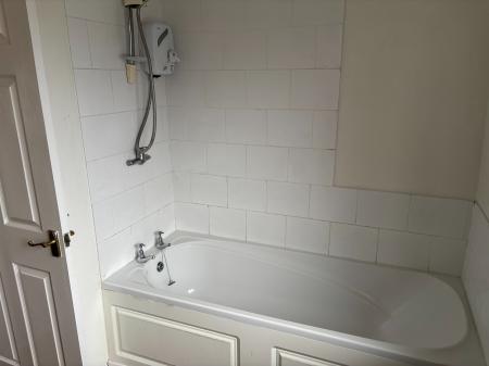 2 bedroom Semi-detached house to let in Wainfleet Road, Skegness, PE25