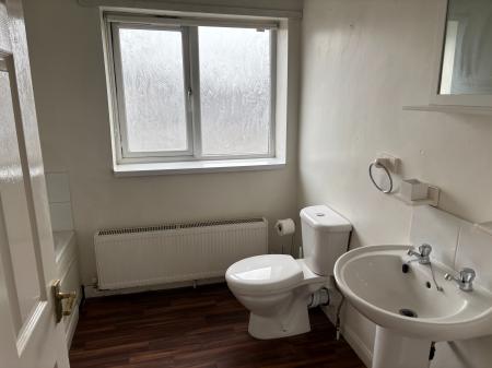 2 bedroom Semi-detached house to let in Wainfleet Road, Skegness, PE25