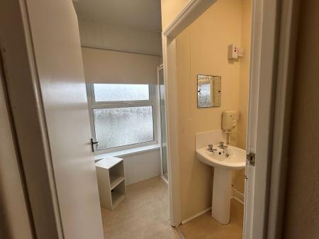 1 bedroom Flat to let in St Leonards Drive, Chapel St Leonards, PE24