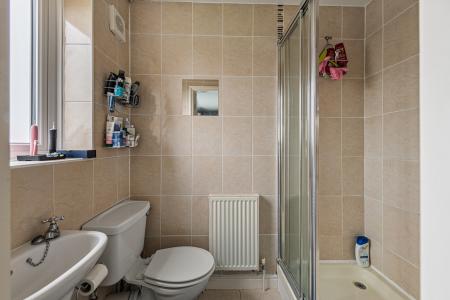 5 bedroom Detached house for sale in Chapel Lane, Friskney, PE22