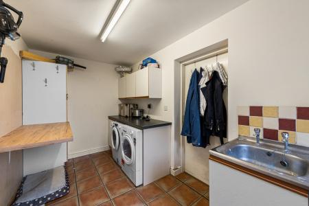 5 bedroom Detached house for sale in Chapel Lane, Friskney, PE22