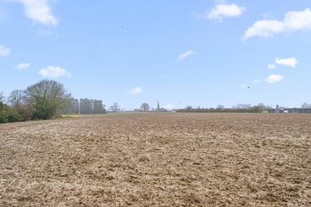 5 bedroom Detached house for sale in Chapel Lane, Friskney, PE22