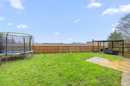 5 bedroom Detached house for sale in Chapel Lane, Friskney, PE22