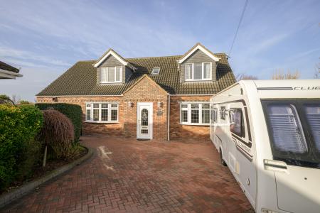 3 bedroom Detached house for sale in Beacon Way, Skegness, PE25