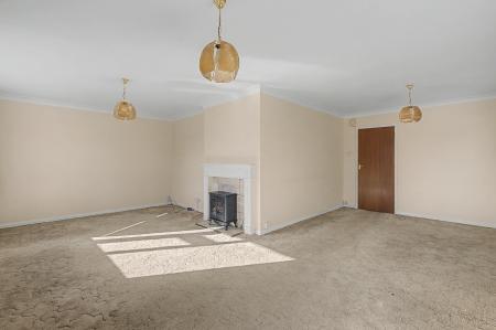 2 bedroom Detached bungalow for sale in Briar Way, Skegness, PE25