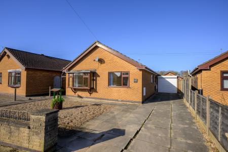 2 bedroom Detached bungalow for sale in Briar Way, Skegness, PE25