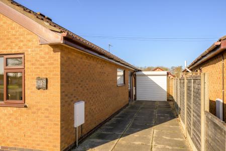 2 bedroom Detached bungalow for sale in Briar Way, Skegness, PE25
