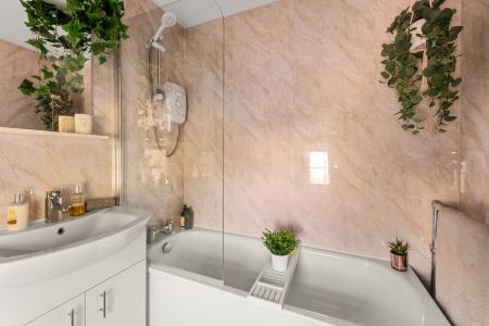 4 bedroom Detached house for sale in High Street, Burgh Le Marsh, PE24