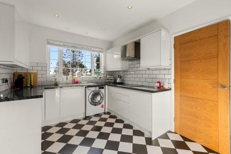 4 bedroom Detached house for sale in High Street, Burgh Le Marsh, PE24