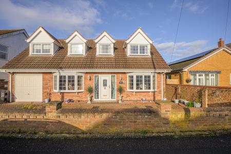 3 bedroom Detached house for sale in Hoylake Drive, Skegness, PE25