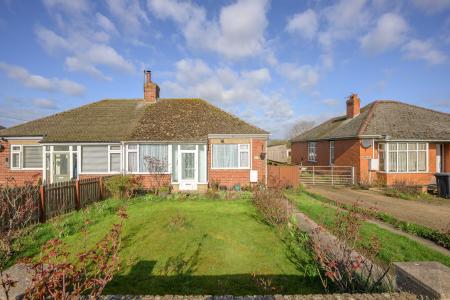 2 bedroom Semi-detached bungalow for sale in Croft Bank, Croft, PE24