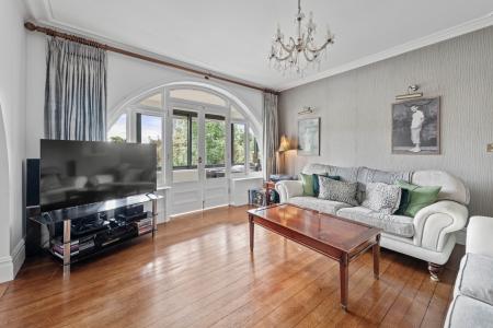 5 bedroom Detached house for sale in Sea Front Road, Skegness, PE25