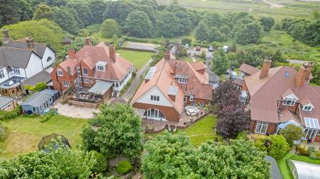 5 bedroom Detached house for sale in Sea Front Road, Skegness, PE25