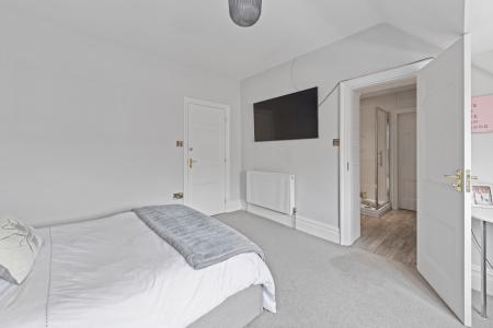 5 bedroom Detached house for sale in Sea Front Road, Skegness, PE25