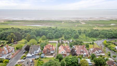 5 bedroom Detached house for sale in Sea Front Road, Skegness, PE25