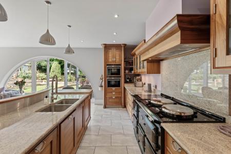 5 bedroom Detached house for sale in Sea Front Road, Skegness, PE25