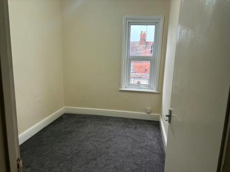 2 bedroom Flat to let in Wainfleet Road, Skegness, PE25
