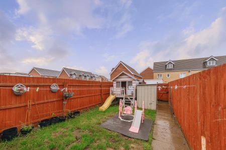 3 bedroom End of terrace house for sale in Belton Park Road, Skegness, PE25