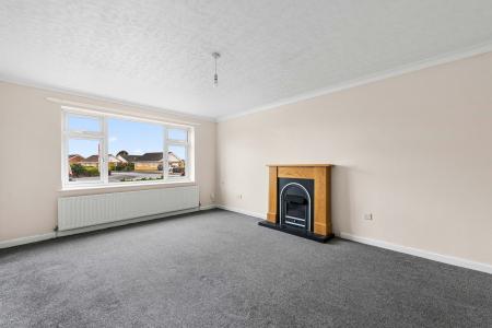 2 bedroom Flat for sale in Queens Road, Hammersmith Court Queens Road, PE25