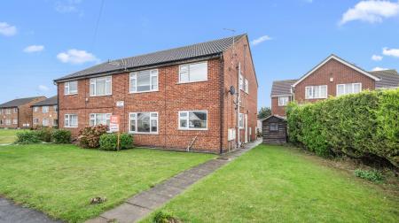 2 bedroom Flat for sale in Queens Road, Hammersmith Court Queens Road, PE25