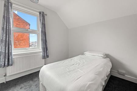 5 bedroom Terraced House for sale in Wainfleet Road, Skegness, PE25