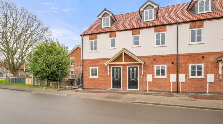 3 bedroom Terraced House for sale in Marwood Court, Church Road South, PE25