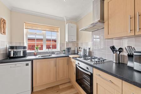 2 bedroom End of terrace house for sale in Castleton Boulevard, Skegness, PE25