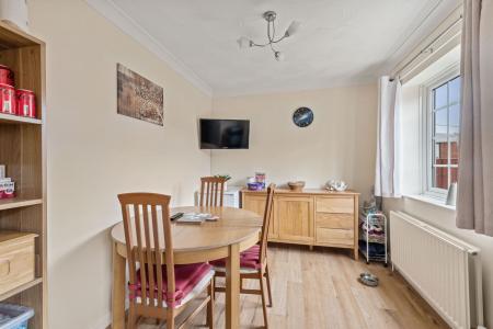 2 bedroom End of terrace house for sale in Castleton Boulevard, Skegness, PE25