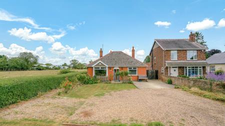 3 bedroom Detached bungalow for sale in Station Road, Burgh Le Marsh, PE24