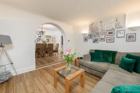 5 bedroom Detached house for sale in Sunningdale Drive, Skegness, PE25