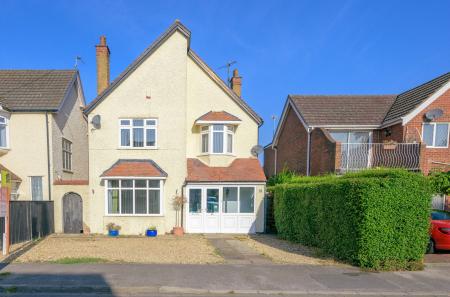 Sunningdale Drive, Skegness, PE25