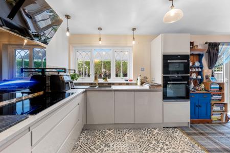 2 bedroom Detached bungalow for sale in The Sidings, Sutton-On-Sea, LN12