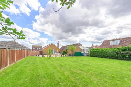 3 bedroom Detached bungalow for sale in Croft Lane, Croft, PE24