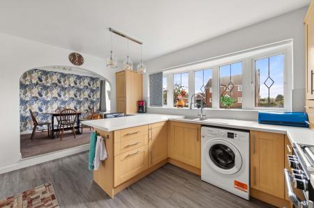 3 bedroom Detached bungalow for sale in Croft Lane, Croft, PE24