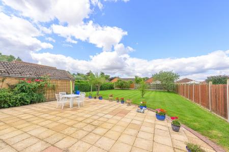 3 bedroom Detached bungalow for sale in Croft Lane, Croft, PE24