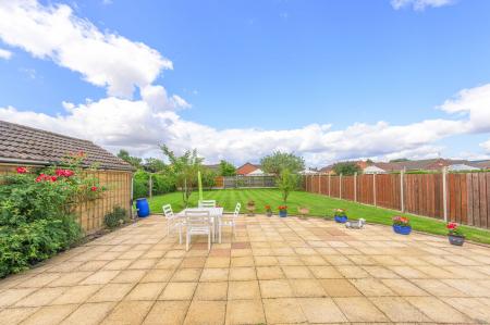 3 bedroom Detached bungalow for sale in Croft Lane, Croft, PE24