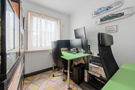 6 bedroom Detached house for sale in Glentworth Crescent, Skegness, PE25