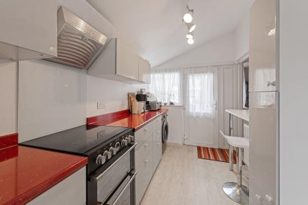 6 bedroom Detached house for sale in Glentworth Crescent, Skegness, PE25