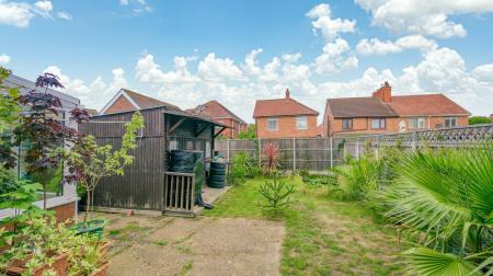 6 bedroom Detached house for sale in Glentworth Crescent, Skegness, PE25