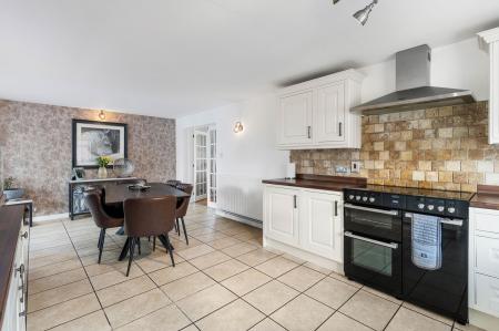 4 bedroom Detached house for sale in Station Road, Firsby, PE23