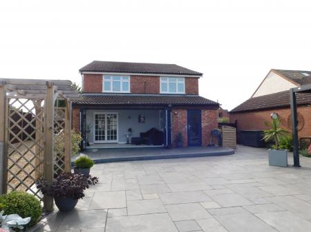 4 bedroom Detached house for sale in Station Road, Firsby, PE23