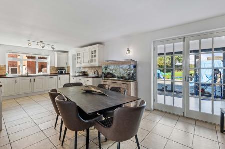 4 bedroom Detached house for sale in Station Road, Firsby, PE23