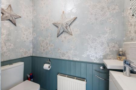 4 bedroom Detached house for sale in Station Road, Firsby, PE23