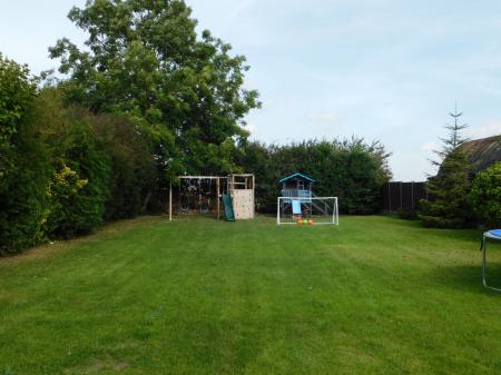 4 bedroom Detached house for sale in Station Road, Firsby, PE23