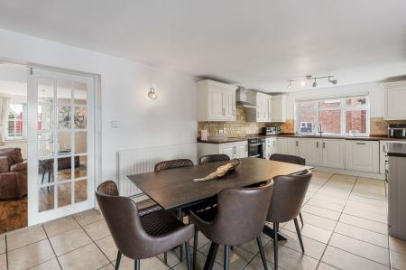 4 bedroom Detached house for sale in Station Road, Firsby, PE23