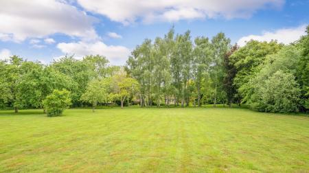 4 bedroom Detached bungalow for sale in Summer Gates Lane, Bratoft, PE24