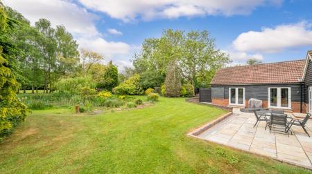 4 bedroom Detached bungalow for sale in Summer Gates Lane, Bratoft, PE24