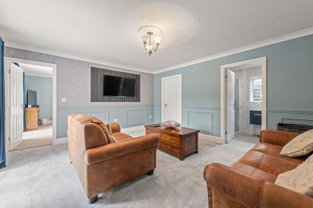 4 bedroom Detached bungalow for sale in Summer Gates Lane, Bratoft, PE24