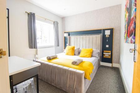 4 bedroom Detached bungalow for sale in Summer Gates Lane, Bratoft, PE24