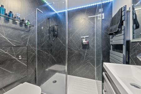 4 bedroom Detached bungalow for sale in Summer Gates Lane, Bratoft, PE24